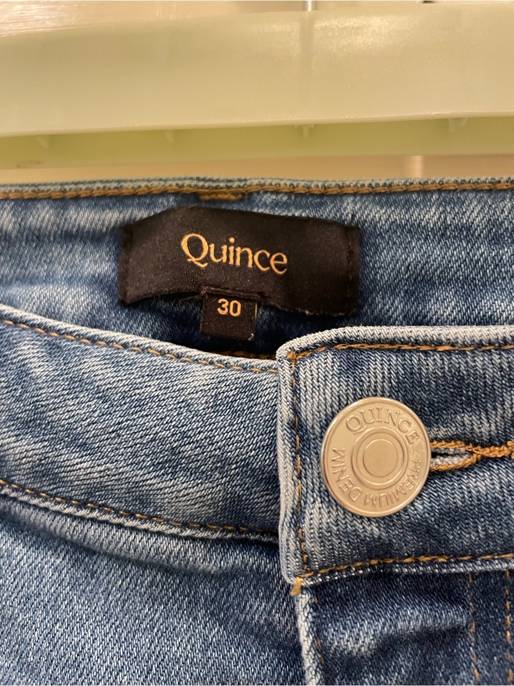 Quince Bella Stretch High-Rise Kick Flare Jeans. 30 waist, 28 inseam - Picture 9 of 13